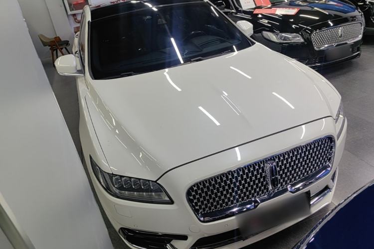 Used Lincoln Continental 2019 2.0T Two-Wheel Drive Prestige Version China VI Standard Front Right 45 Deg