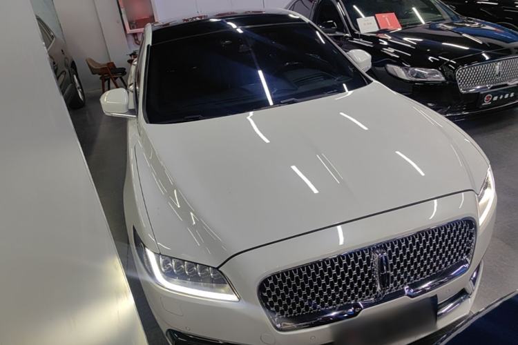 Used Lincoln Continental 2019 2.0T Two-Wheel Drive Prestige Version China VI Standard Front Right 45 Deg