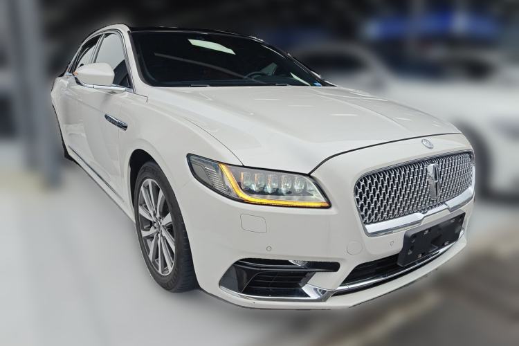 Used Lincoln Continental 2019 2.0T Two-Wheel Drive Luxury Edition China VI Standard Front Right 45 Deg