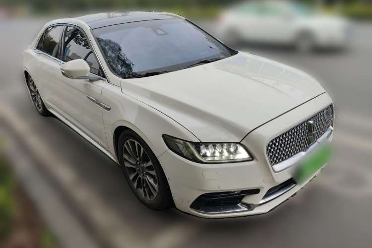 Used Lincoln Continental 2019 2.0T Two-Wheel Drive Prestige Version China VI Standard Front Right 45 Deg