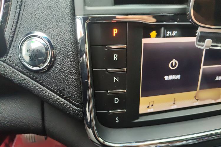 Used Lincoln Continental 2019 2.0T Two-Wheel Drive Luxury Edition China VI Standard Gear Lever