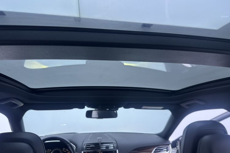 Used Lincoln Continental 2019 2.0T Two-Wheel Drive Prestige Version China VI Standard Headliner