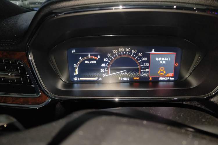 Used Lincoln Continental 2019 2.0T Two-Wheel Drive Prestige Version China VI Standard Instrument Cluster