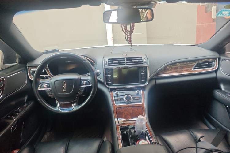 Used Lincoln Continental 2019 2.0T Two-Wheel Drive Luxury Edition China VI Standard Interior 2