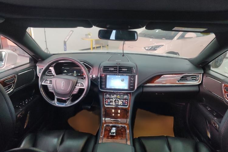 Used Lincoln Continental 2019 2.0T Two-Wheel Drive Luxury Edition China VI Standard Interior 3
