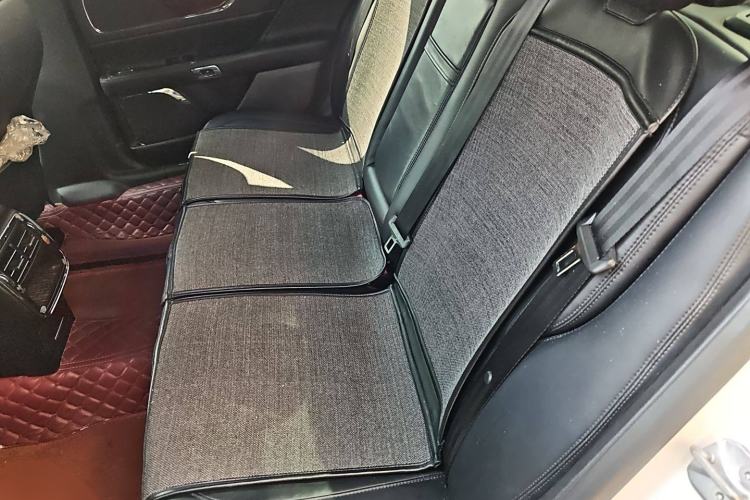 Used Lincoln Continental 2019 2.0T Two-Wheel Drive Luxury Edition China VI Standard Interior 4