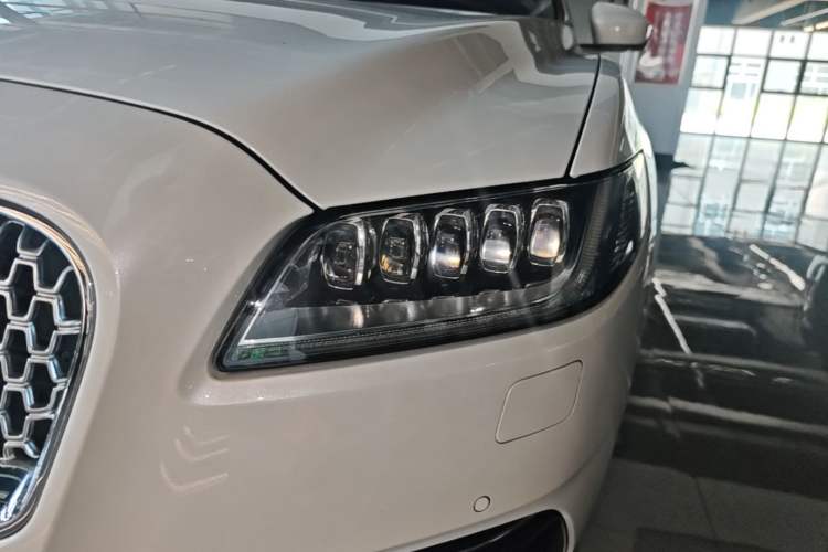 Used Lincoln Continental 2019 2.0T Two-Wheel Drive Prestige Version China VI Standard Left Front Headlight