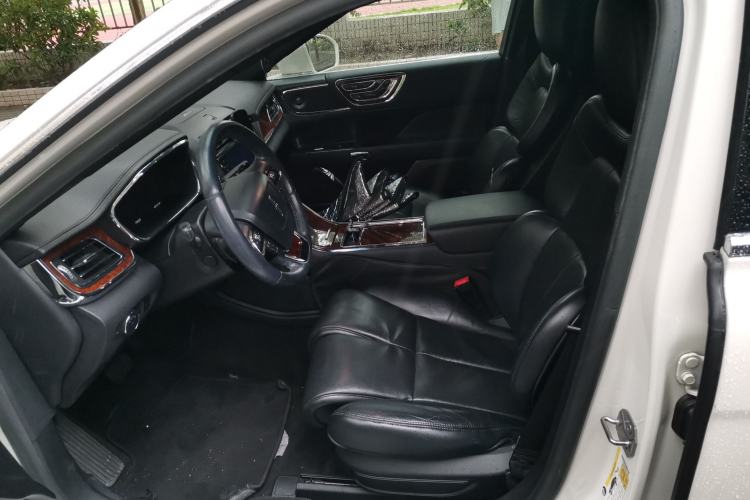Used Lincoln Continental 2019 2.0T Two-Wheel Drive Prestige Version China VI Standard Left Front Seat