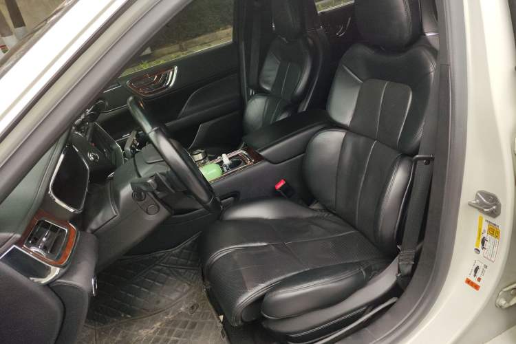 Used Lincoln Continental 2019 2.0T Two-Wheel Drive Prestige Version China VI Standard Left Front Seat