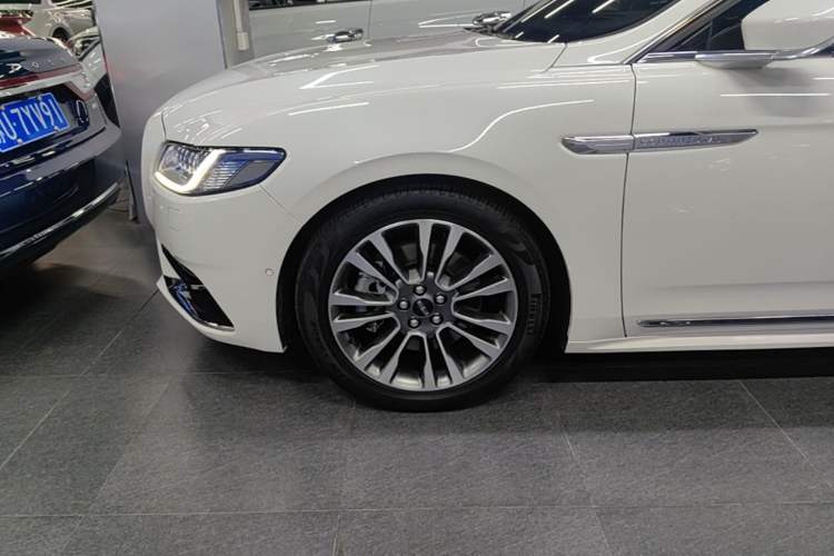 Used Lincoln Continental 2019 2.0T Two-Wheel Drive Prestige Version China VI Standard Left Front Wheel Hub