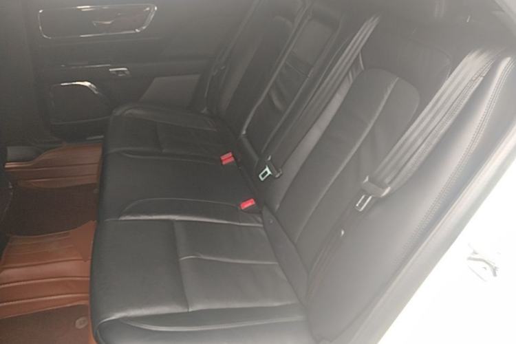 Used Lincoln Continental 2019 2.0T Two-Wheel Drive Luxury Edition China VI Standard Left Rear Seat