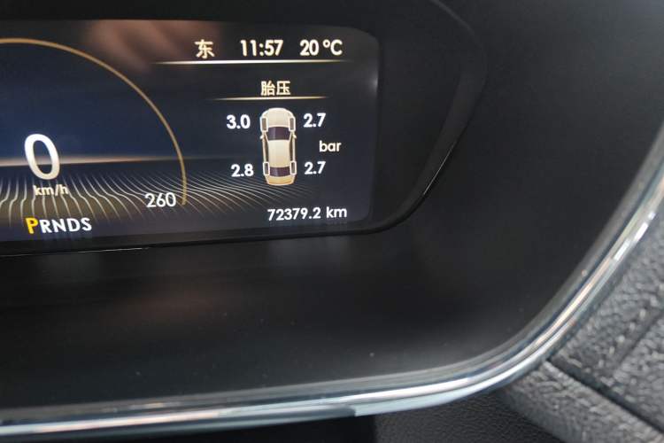 Used Lincoln Continental 2019 2.0T Two-Wheel Drive Luxury Edition China VI Standard Odometer Close Up