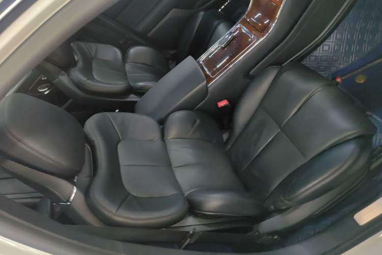 Used Lincoln Continental 2019 2.0T Two-Wheel Drive Prestige Version China VI Standard Right Front Seat