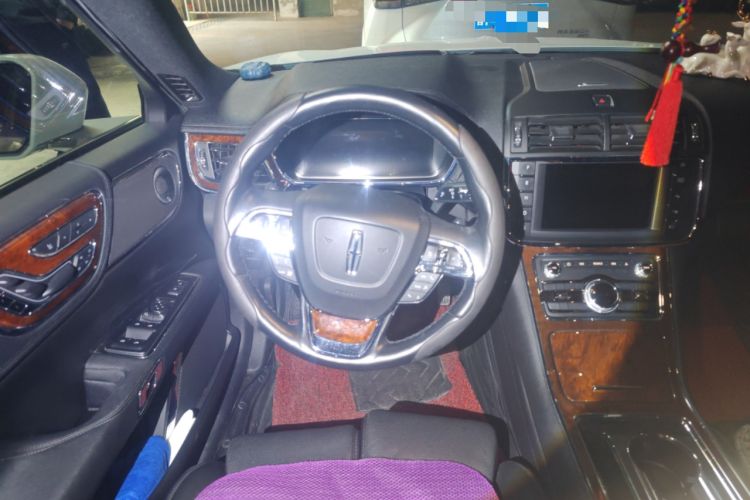 Used Lincoln Continental 2019 2.0T Two-Wheel Drive Prestige Version China V Standard Steering Wheel