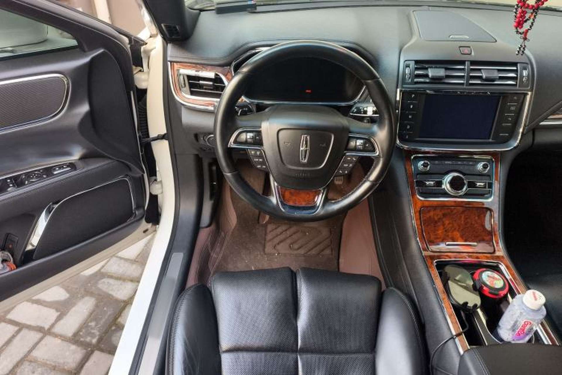 Used Lincoln Continental 2019 2.0T Two-Wheel Drive Luxury Edition China VI Standard Steering Wheel