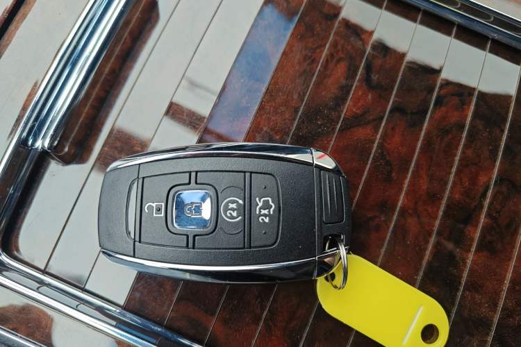 Used Lincoln Continental 2019 2.0T Two-Wheel Drive Luxury Edition China VI Standard Vehicle Key