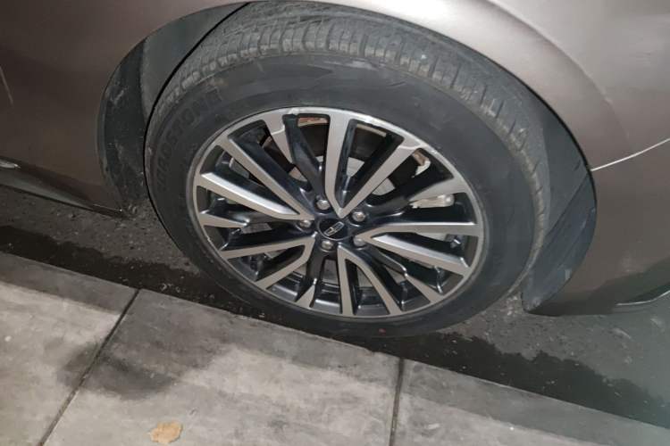 Used Lincoln Continental 2019 2.0T Two-Wheel Drive Luxury Edition China VI Standard Exterior 7