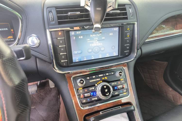 Used Lincoln Continental 2020 2.0T Two-Wheel Drive MONO Limited Edition Prestige Version MONO BLACK Audio And AC Panel