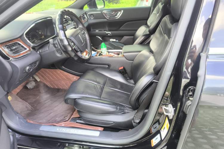 Used Lincoln Continental 2020 2.0T Two-Wheel Drive MONO Limited Edition Prestige Version MONO BLACK Left Front Seat