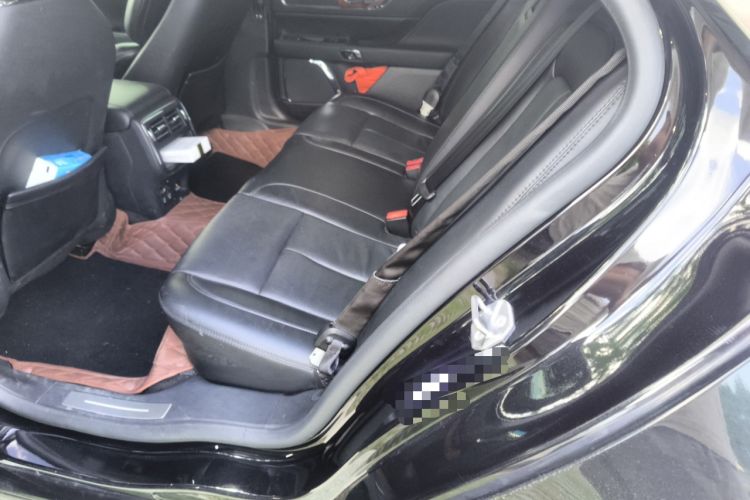 Used Lincoln Continental 2020 2.0T Two-Wheel Drive MONO Limited Edition Prestige Version MONO BLACK Left Rear Seat