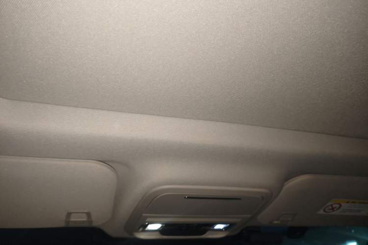 Used Lincoln Corsair 2024 2.0T Two-Wheel Drive Deluxe Edition Headliner