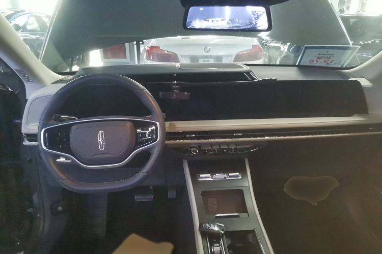 Used Lincoln Corsair 2023 2.0T All-Wheel-Drive Prestige Version Interior 2