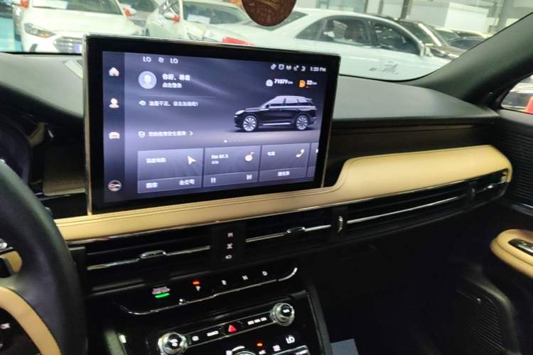 Used Lincoln Corsair 2020 2.0T Two-Wheel Drive Luxury Edition Audio And AC Panel