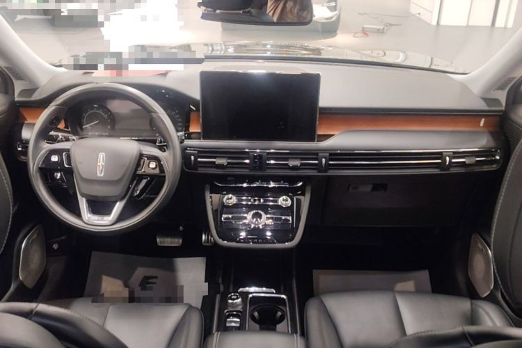 Used Lincoln Corsair 2020 2.0T Two-Wheel Drive Luxury Edition Center Console
