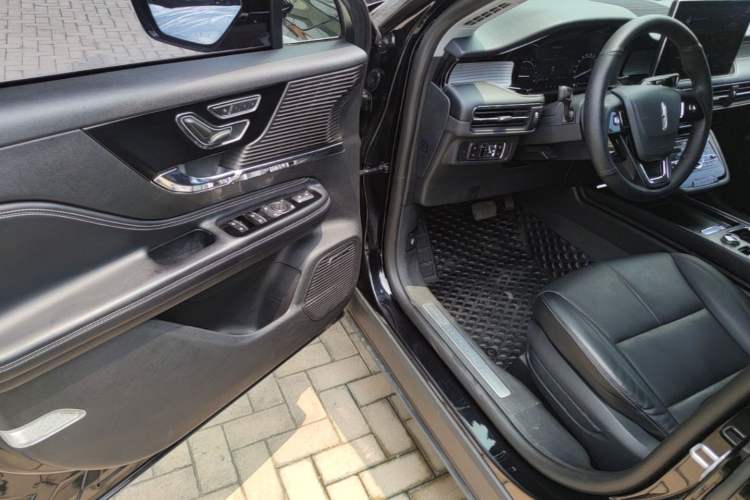 Used Lincoln Corsair 2020 2.0T Two-Wheel Drive Luxury Edition Driver Seat