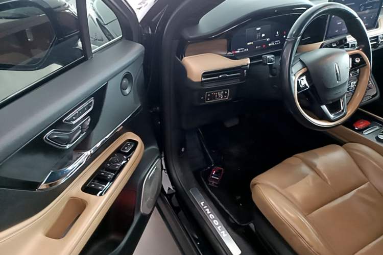 Used Lincoln Corsair 2020 2.0T Four-Wheel Drive Prestige Edition Driver Seat