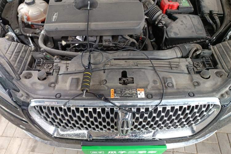 Used Lincoln Corsair 2020 2.0T Two-Wheel Drive Luxury Edition Engine Bay