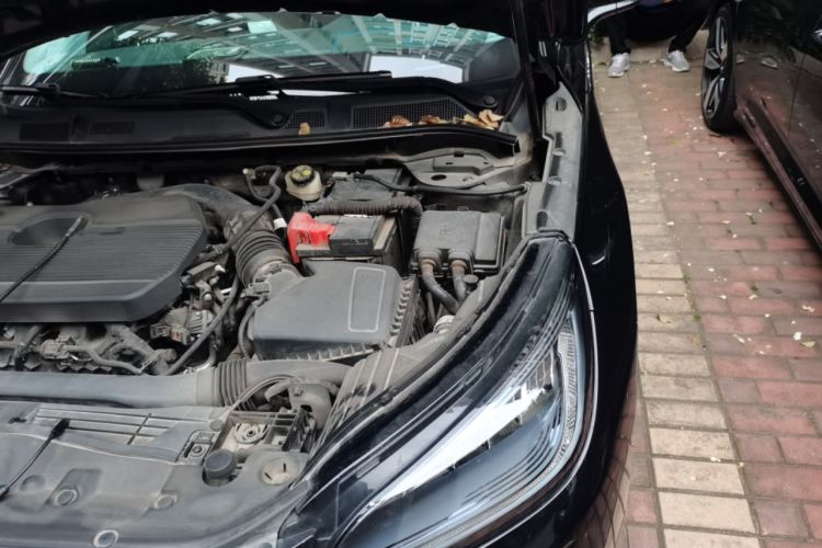Used Lincoln Corsair 2020 2.0T Two-Wheel Drive Luxury Edition Engine Bay Left
