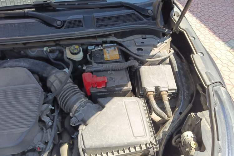 Used Lincoln Corsair 2020 2.0T Two-Wheel Drive Zunyue Edition Engine Bay Left