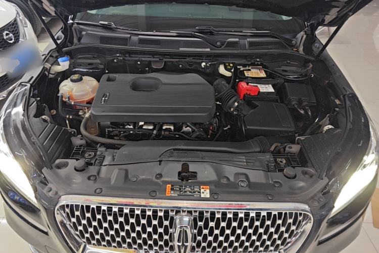 Used Lincoln Corsair 2020 2.0T Four-Wheel Drive Prestige Edition Engine Bay