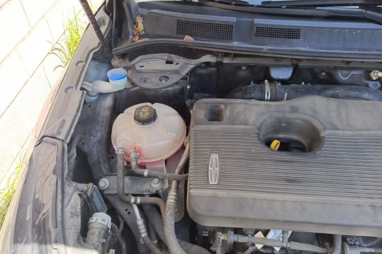 Used Lincoln Corsair 2020 2.0T Two-Wheel Drive Zunyue Edition Engine Bay Right