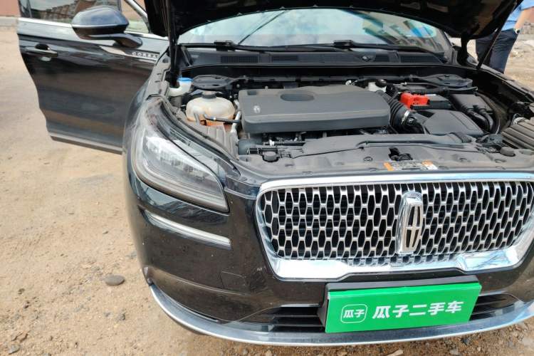 Used Lincoln Corsair 2020 2.0T Two-Wheel Drive Luxury Edition Engine Bay Right