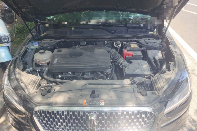 Used Lincoln Corsair 2020 2.0T Two-Wheel Drive Luxury Edition Engine Bay