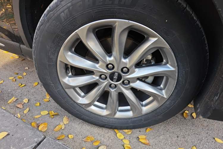 Used Lincoln Corsair 2020 2.0T Two-Wheel Drive Luxury Edition Exterior 7
