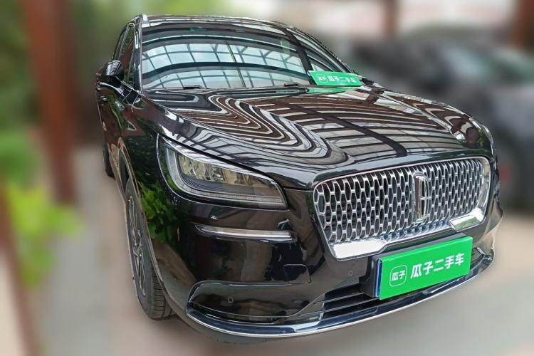 Used Lincoln Corsair 2020 2.0T Two-Wheel Drive Luxury Edition Front Right 45 Deg