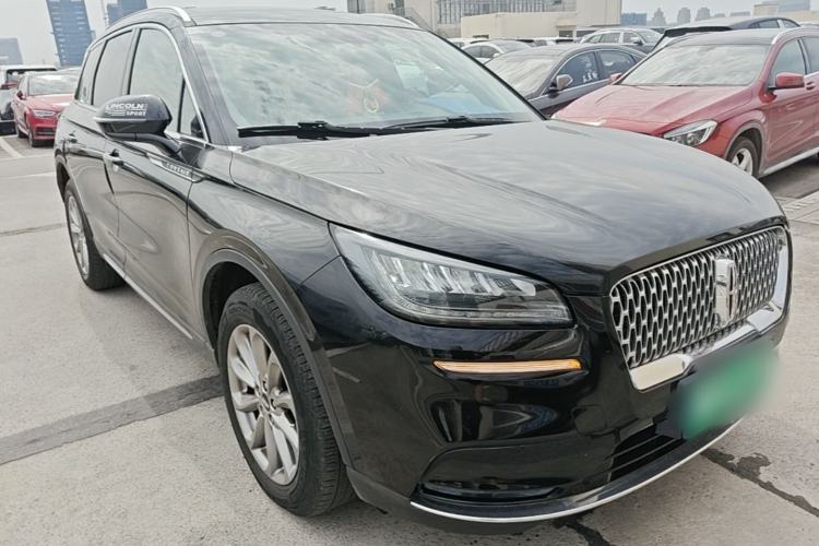 Used Lincoln Corsair 2020 2.0T Two-Wheel Drive Luxury Edition Front Right 45 Deg