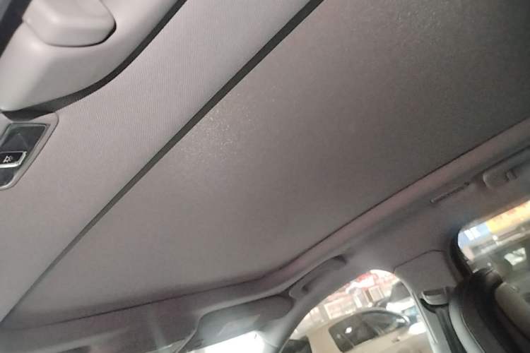 Used Lincoln Corsair 2020 2.0T Two-Wheel Drive Luxury Edition Headliner