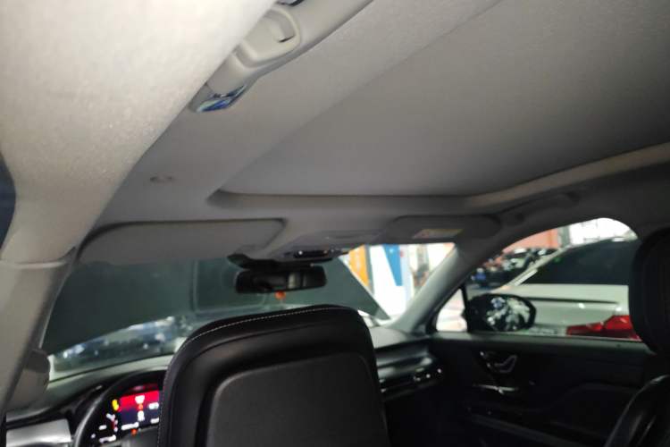 Used Lincoln Corsair 2020 2.0T Two-Wheel Drive Luxury Edition Headliner