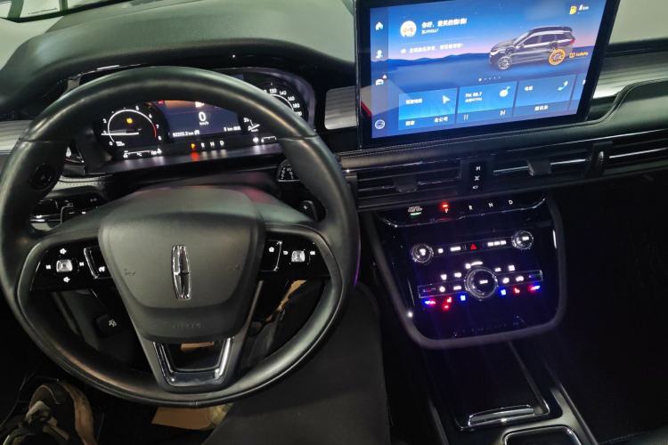 Used Lincoln Corsair 2020 2.0T Two-Wheel Drive Luxury Edition Interior 2