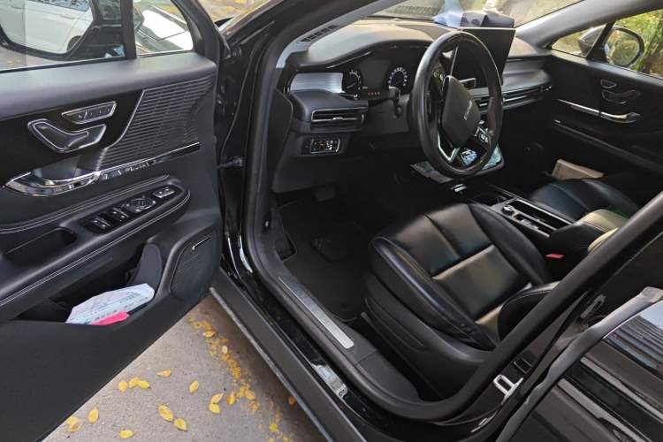 Used Lincoln Corsair 2020 2.0T Two-Wheel Drive Luxury Edition Interior 3