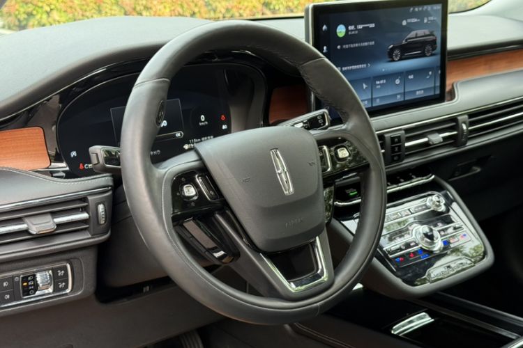 Used Lincoln Corsair 2020 2.0T Four-Wheel Drive Prestige Edition Interior 5
