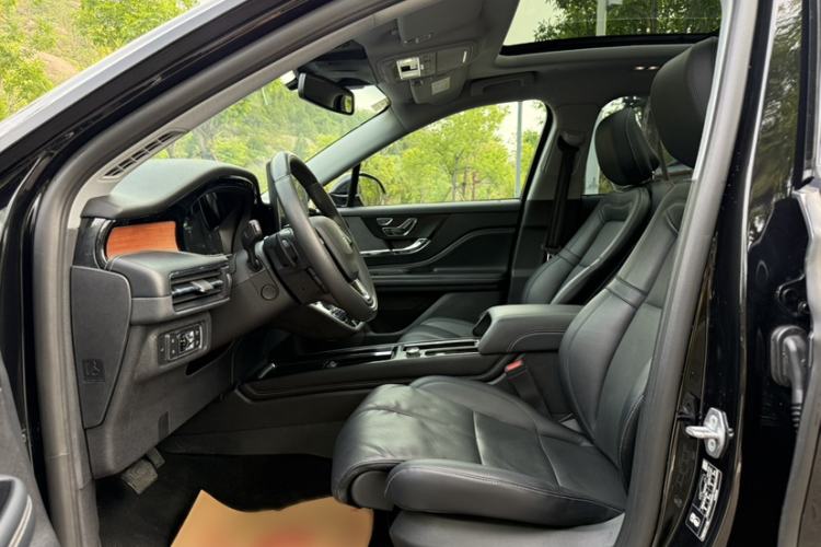 Used Lincoln Corsair 2020 2.0T Four-Wheel Drive Prestige Edition Interior 9