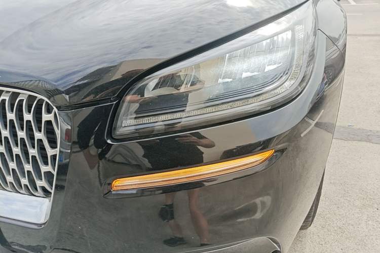 Used Lincoln Corsair 2020 2.0T Two-Wheel Drive Luxury Edition Left Front Headlight