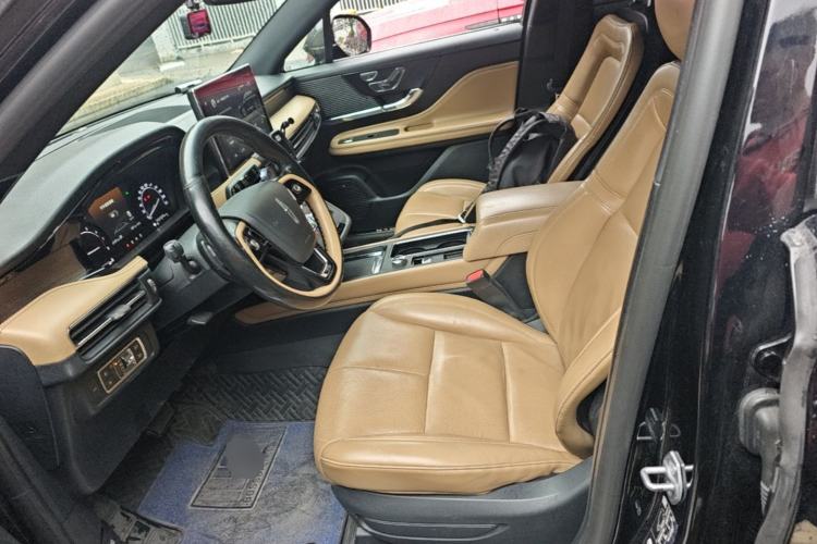Used Lincoln Corsair 2020 2.0T Four-Wheel Drive Luxury Edition Left Front Seat
