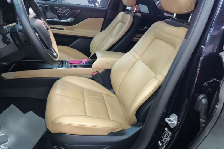 Used Lincoln Corsair 2020 2.0T Two-Wheel Drive Luxury Edition Left Front Seat