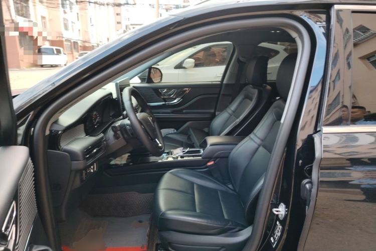Used Lincoln Corsair 2020 2.0T Two-Wheel Drive Luxury Edition Left Front Seat